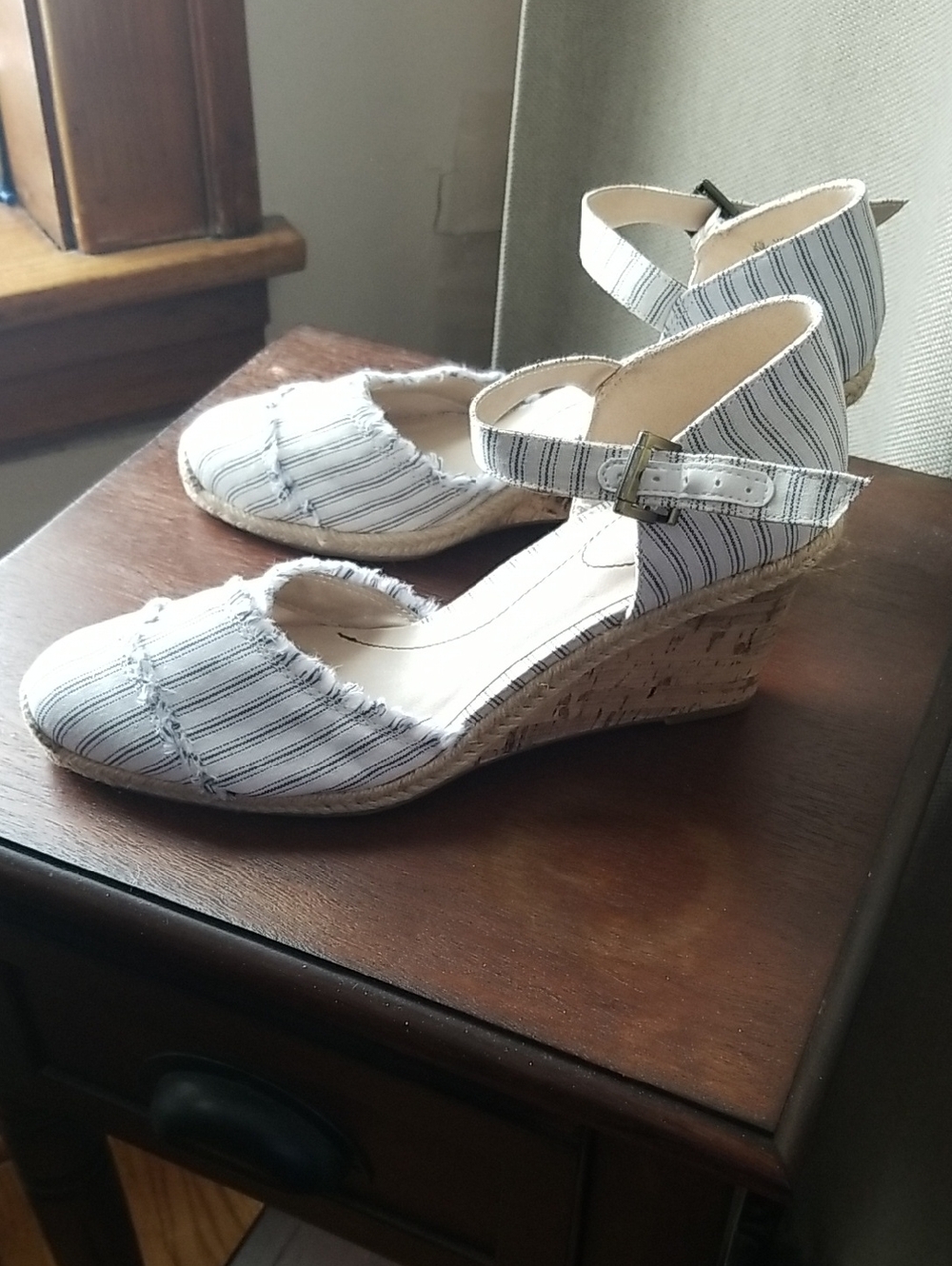 Life Stride White Striped Ankle-Strap Wedge Sandals